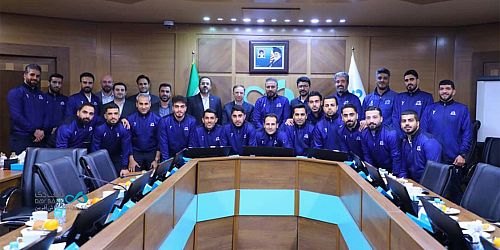 دیدار صمیمی مدیرعامل بانک دی با اعضای تیم فوتسال بانک